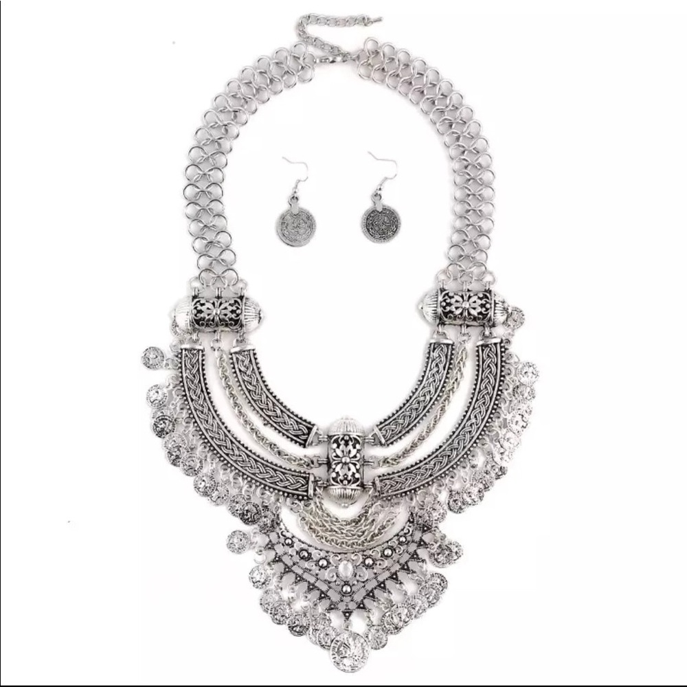 LAST ONE! NEW Silver Boho Coin Collar Necklace - Picture 6 of 7